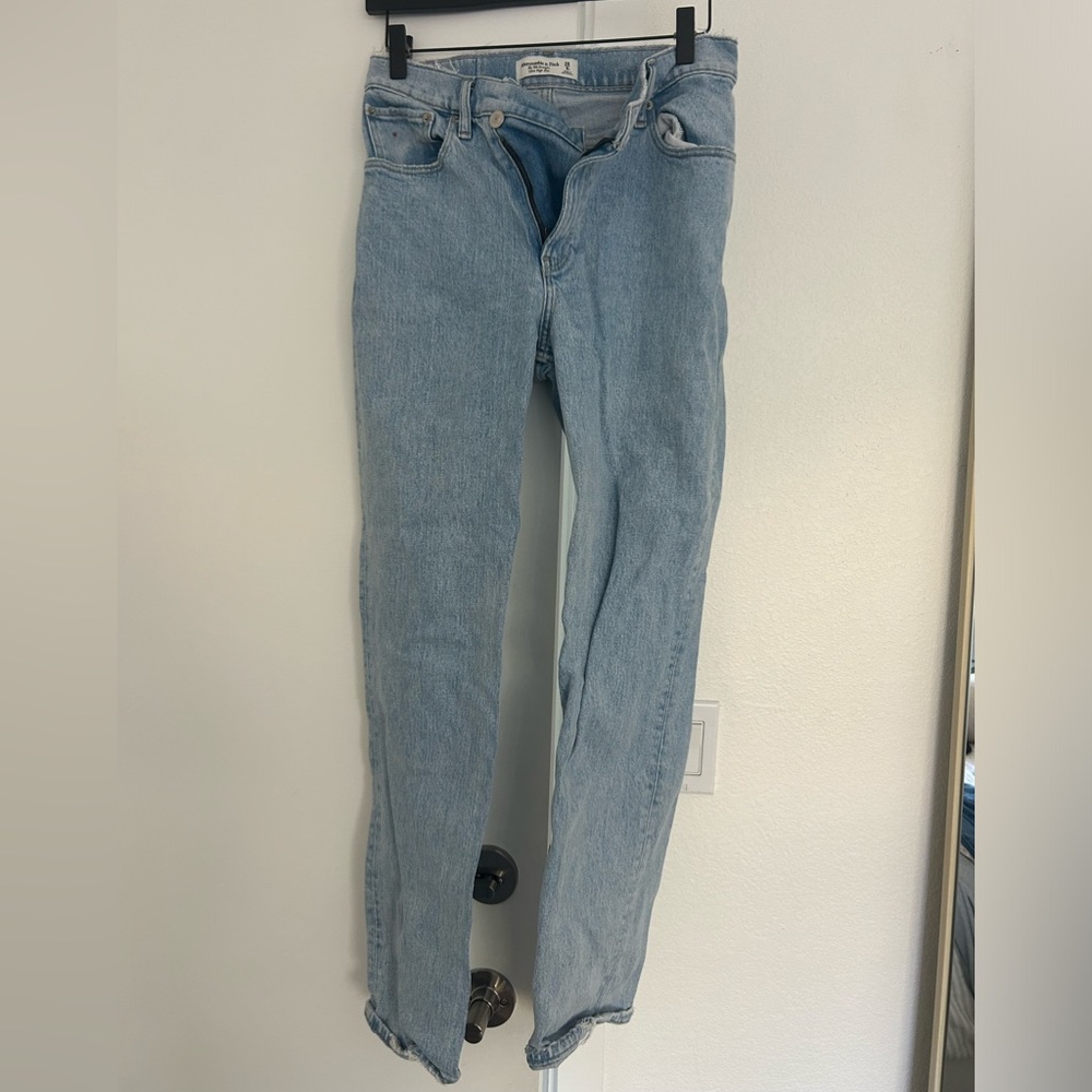 ‘90s Straight Ultra High Rise Abercrombie Jeans
